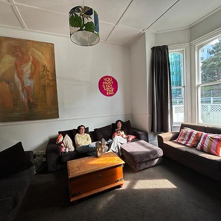 A Pousada Worldwide Backpackers Wellington Exterior foto
