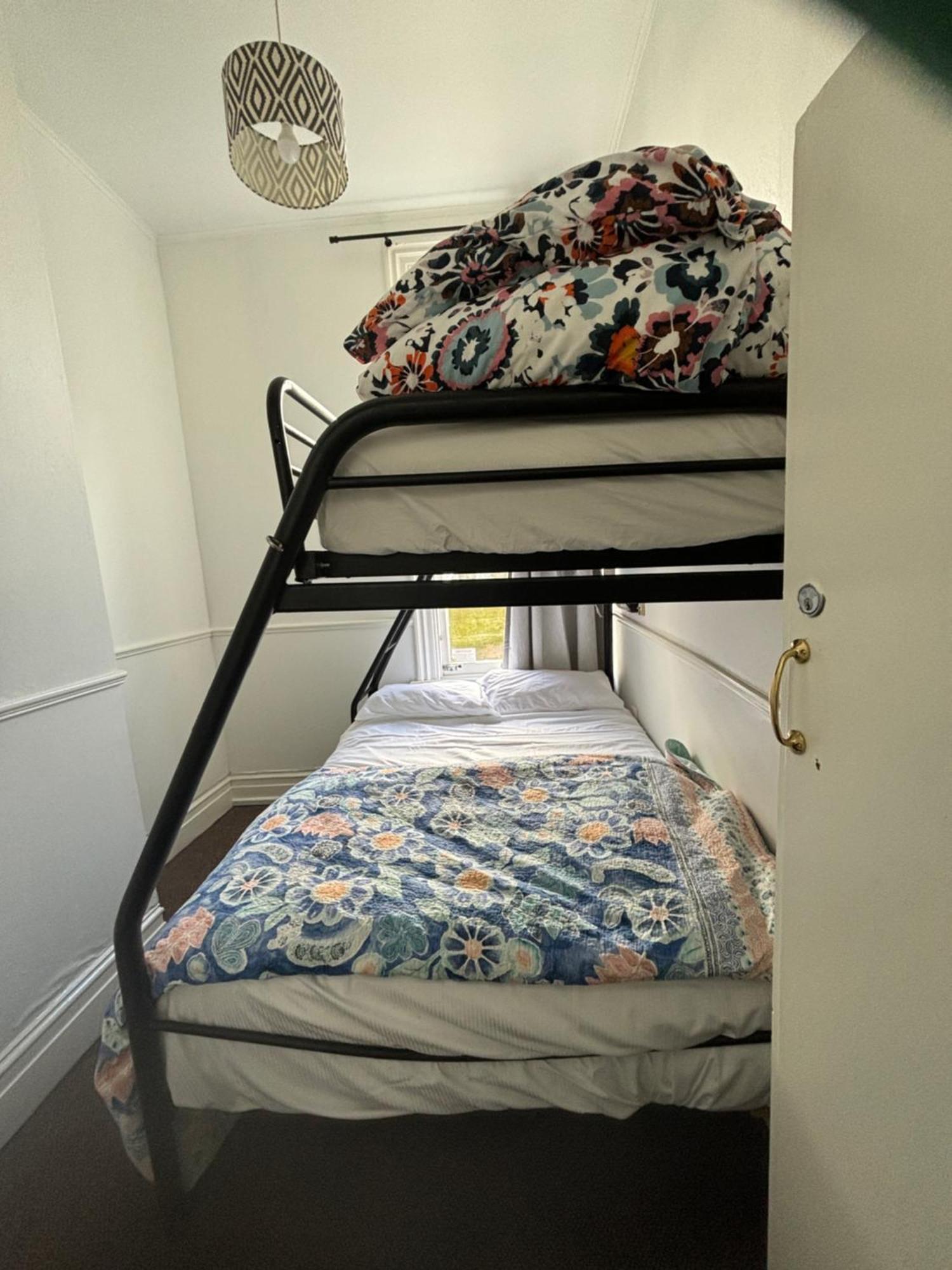 A Pousada Worldwide Backpackers Wellington Exterior foto